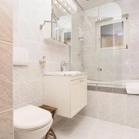 Apartment Saas-fee Sleeps 8 Wifi *